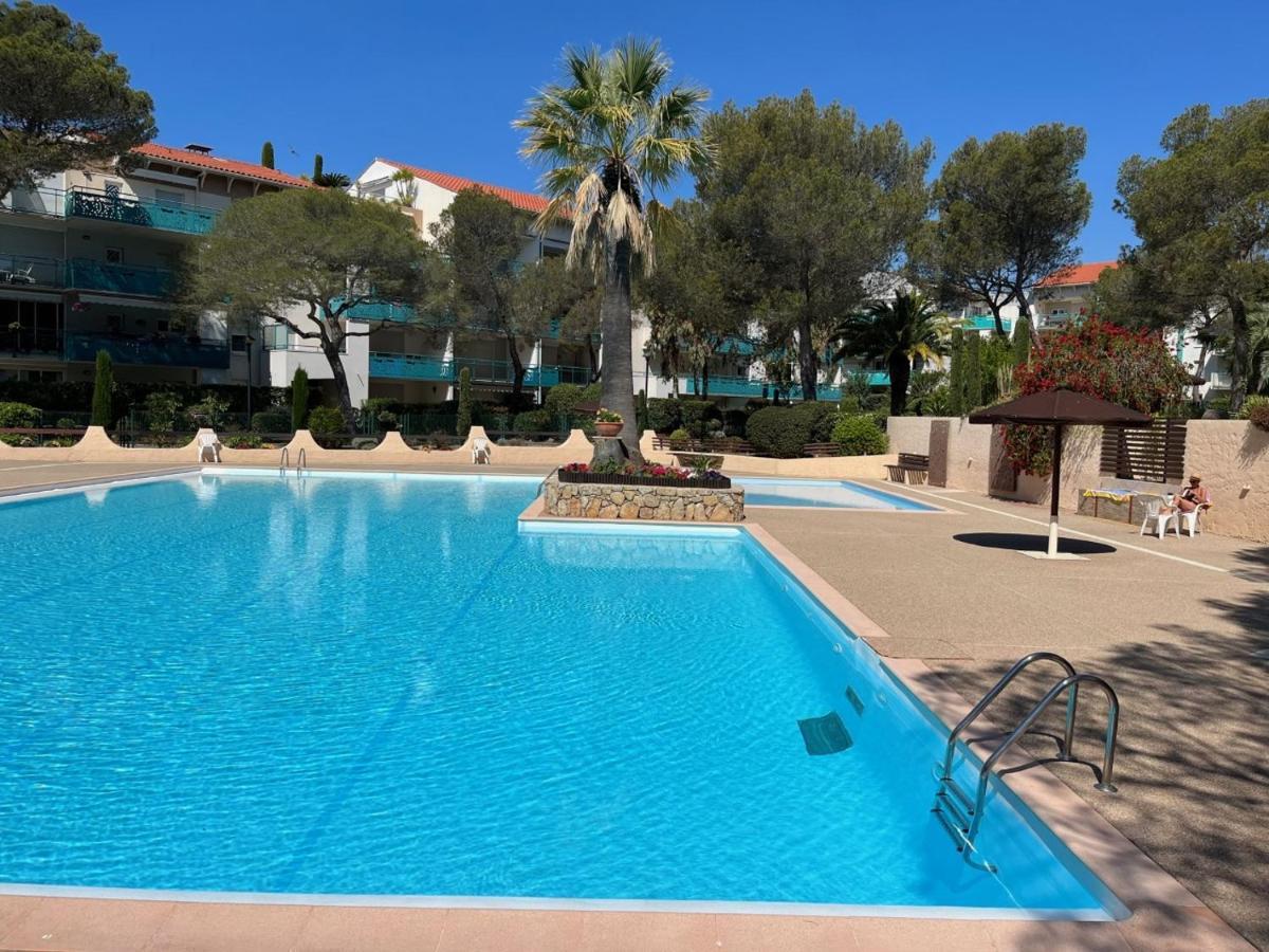 Saint-Raphael, Boulouris, F2 Dans Belle Residence 3 Piscines, Proche Bord De Mer Kültér fotó