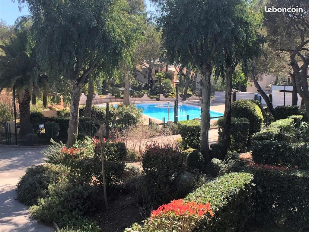 Saint-Raphael, Boulouris, F2 Dans Belle Residence 3 Piscines, Proche Bord De Mer Kültér fotó